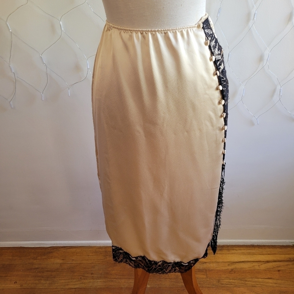 ¤ Retro Victoria's Secret Button Down Slip ⢠Black & Muted Gold ⢠Small Petite